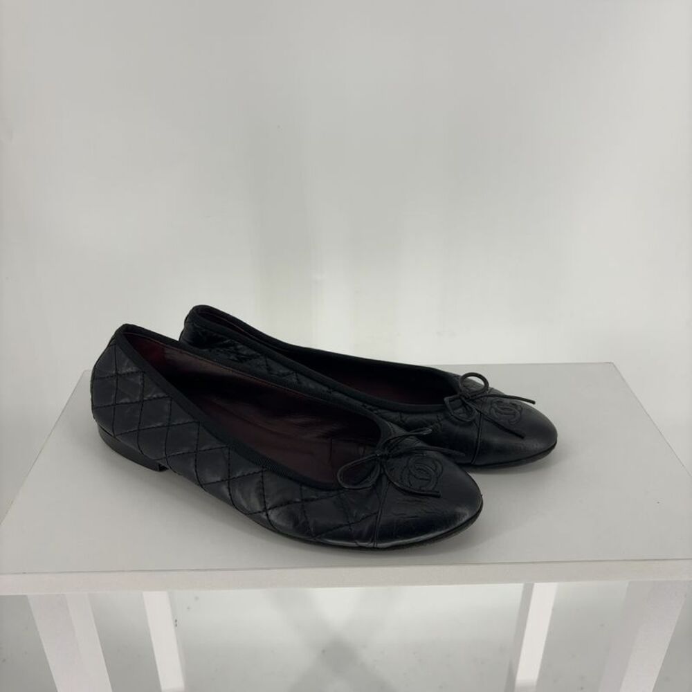 CHANEL Black Quilted Leather CC Bow Cap Toe Ballet Flats Size EU 38.5